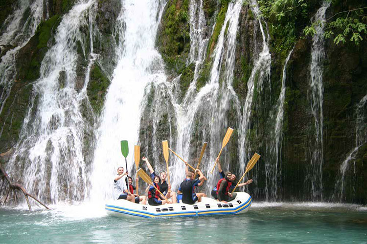 Rafting Tara